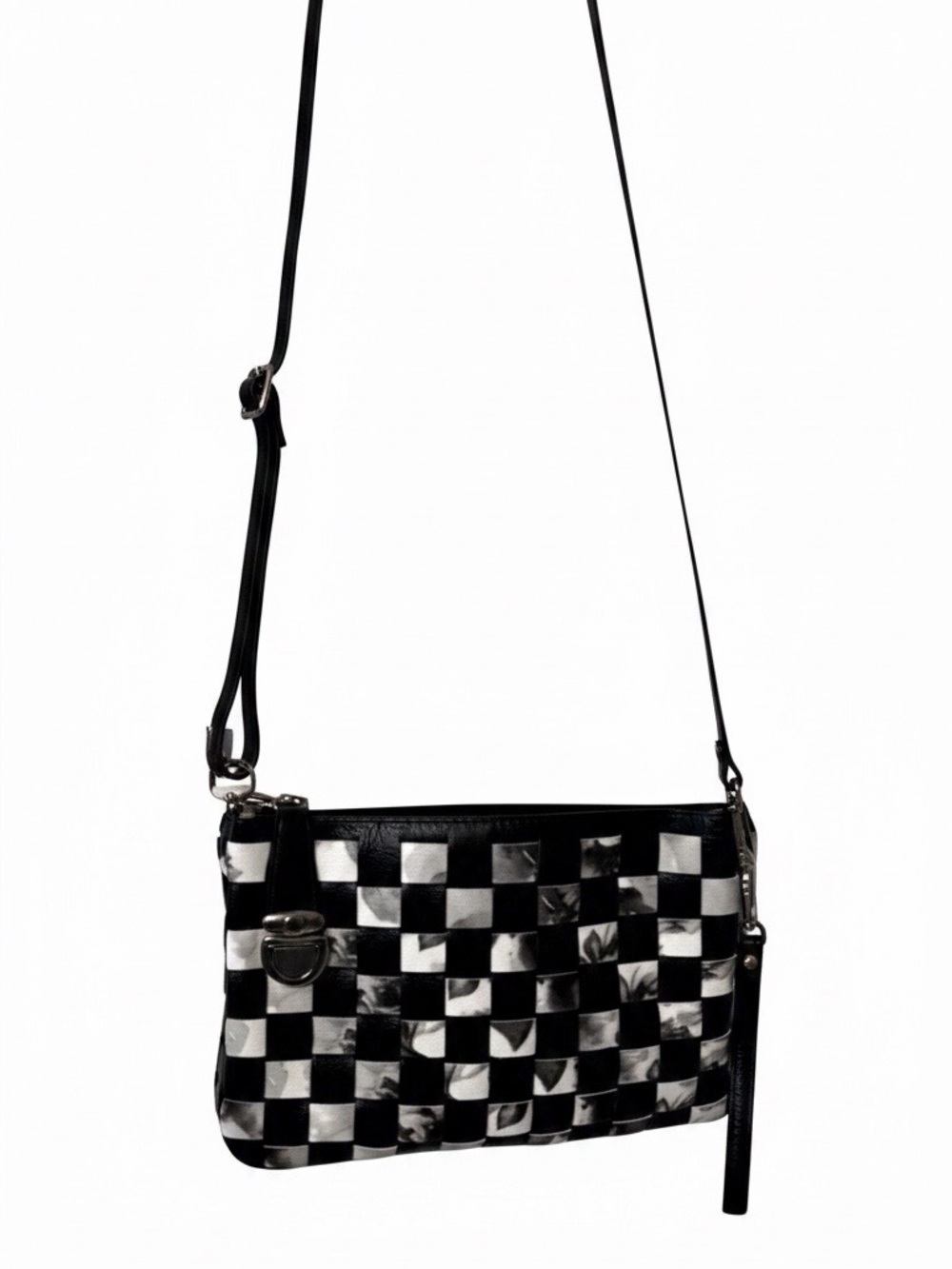 Stylish Checkered Crossbody Bag in Black and White